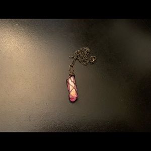 NWOT Pink Crystal & Wire Necklace